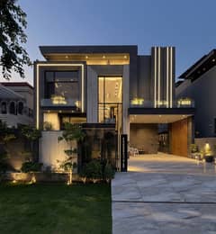 10 MARLA MODERN DESIGNE TOP LOCATION BUNGALOW DHA LAHORE FOR SALE