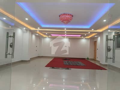 Murree Kuldana Road Near Gpo Ground Floor Shop For Rent