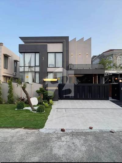 Affordable Upper Portion For Rent In DHA Phase 8 - Block W