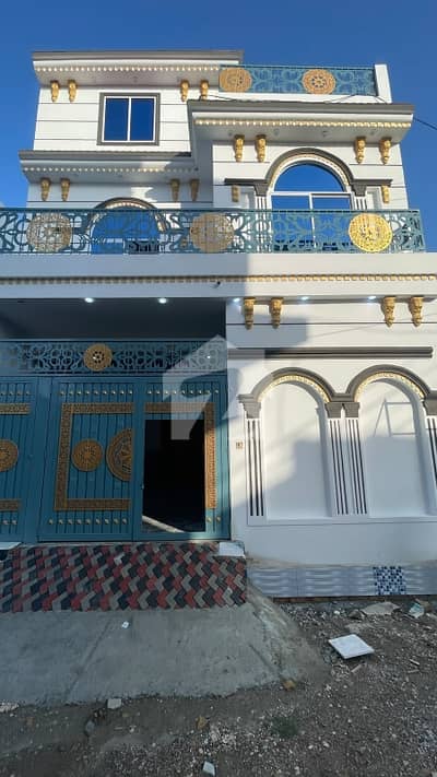 سودائیس ولاز ورسک روڈ,پشاور میں 6 کمروں کا 5 مرلہ مکان 2.0 کروڑ میں برائے فروخت۔
