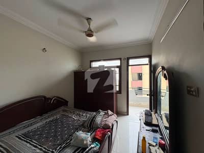 3 Bed DD West Open Flat For Sale (NOT FOR BANK LOAN)In Karachi University Society | Lift & Gas Available