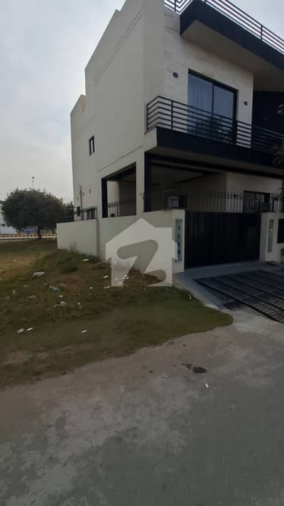 Plot No Near 603 No DB Pole Beautiful Location