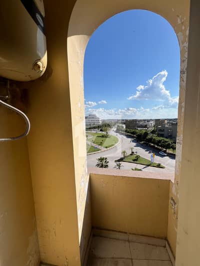 One Bedroom Non Furnished Apartments Available For Rent