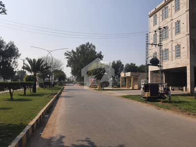 چنار باغ ۔ شاہین بلاک چنار باغ,لاہور میں 1 کنال رہائشی پلاٹ 1.6 کروڑ میں برائے فروخت۔