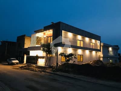 Your Dream Fully Furnished 10 Marla House Is Available In Top City 1 - Block A