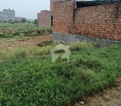 Prime Location Al-Kareem Garden - Phase 2 Residential Plot Sized 3 Marla For sale