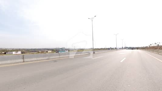 سی پندرہ اسلام آباد میں 1 کنال رہائشی پلاٹ 2.75 کروڑ میں برائے فروخت۔