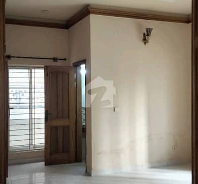 Upper Portion Sized 10 Marla Available In E-11