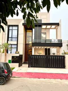 10 Marla Residential House For Sale