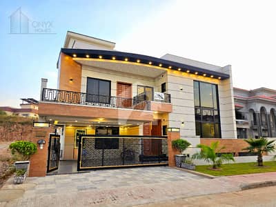 بحریہ ٹاؤن فیز 8 بحریہ ٹاؤن راولپنڈی,راولپنڈی میں 6 کمروں کا 1 کنال مکان 11.25 کروڑ میں برائے فروخت۔
