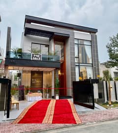 10 Marla Residential House For Sale In Ghaznavi Block, Nearby Commercial Market, School, Mosuqe and Health Care Canter