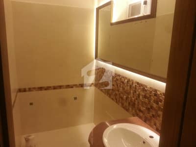 New Designer 3 Bed Portion With Separate Meters And Bore Well On Rent