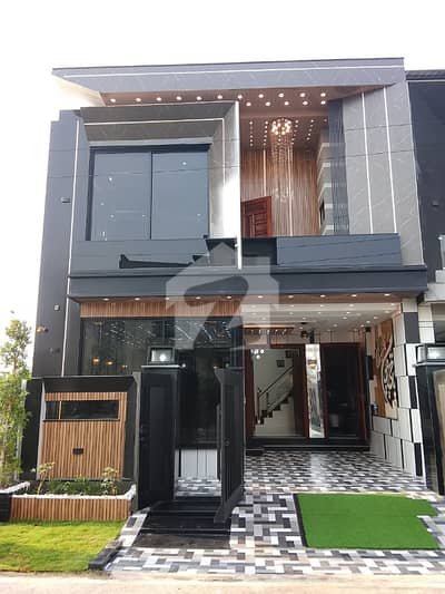 Brand New 5 Marla Luxury House for Sale in Executive Block, Park View City Lahore