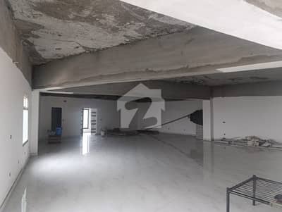 2nd Floor 1 Kanal Commercial Hall Available