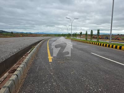 Prime Location 1kanal Possessionable Plot Available 3Years Installment Plan In Margalla Enclave DHA Islamabad Sector ME-3