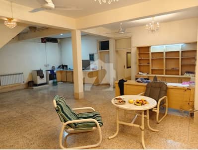 F-10/1 1Kanal Fully Furnished Triple Storey Full House