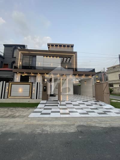 A Beautiful House Used For Sale