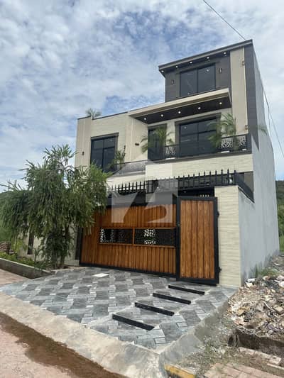7 Marla Modern House For Sale in Upper Bani Gala 7 Marla Modern House For Sale in Upper Bani Gala