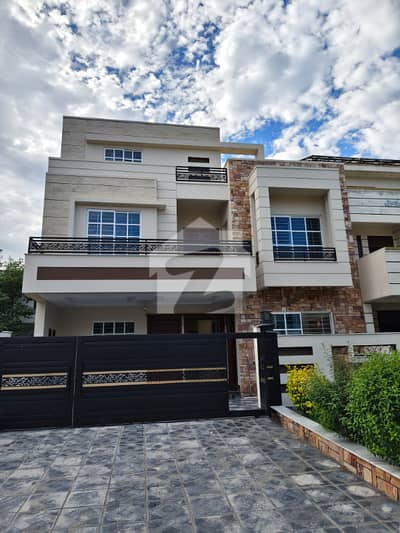 35x70 (10 Marla) Brand New Double Story House for Sale 70 fit Road G-13, Islamabad