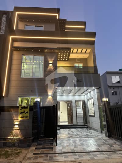 ELEGANT 5 MARLA BRAND NEW HOUSE