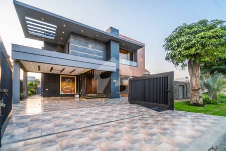 2 Kanal House With Extra 1 Kanal Lawn In DHA Phase 7 At Good Location