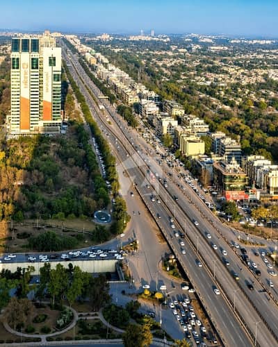بلیو ایریا اسلام آباد میں 64 کنال کمرشل پلاٹ 650.0 ارب میں برائے فروخت۔