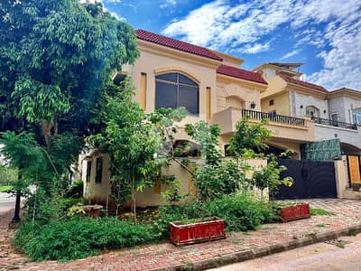 10 Marla Corner House for Sale Bahria Enclave Sector C1 10 Marla Corner House for Sale Bahria Enclave Sector C1