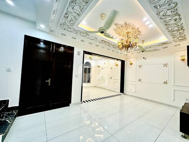 House In Central Park - Block A For Rent House In Central Park - Block A For Rent