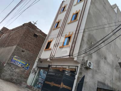 کاہنہ پل اسلام آباد میں 9 کمروں کا 4 مرلہ مکان 4.0 کروڑ میں برائے فروخت۔