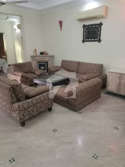 Upper Portion 2 Bedrooms Full Furnished