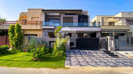 10 Marla Luxurious House For Sale In DHA Phase 8 Ready To Move | Prime Block