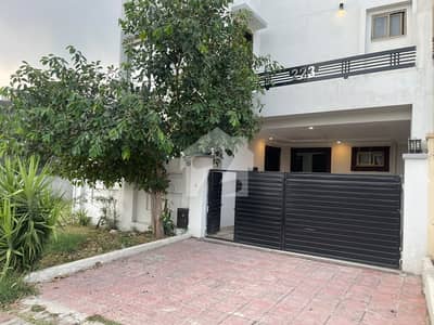 5 Marla Designer House Top Heated Location Available For Sale investor Price