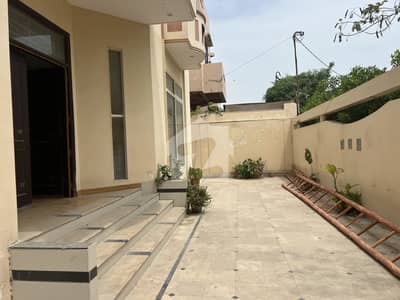 500 yards Ground Portion 3 bedrooms Available for rent