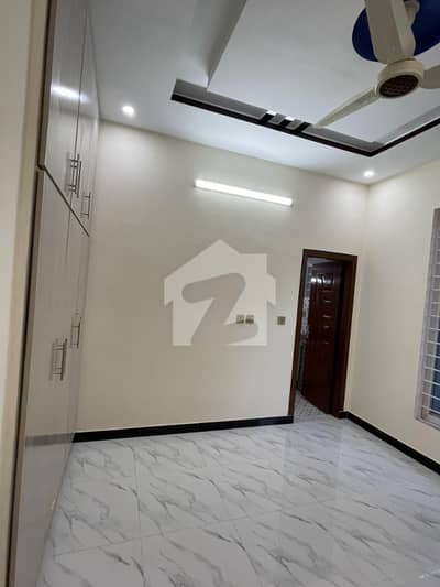 A 10 Marla Upper Portion Is Up For Grabs In G-13