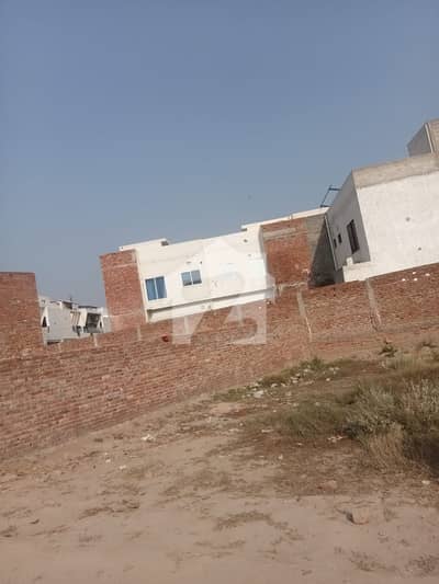 Spacious Prime Location Residential Plot Is Available In Bosan Road For Sale