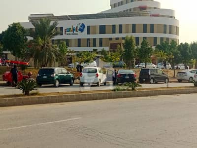 لینیر کمرشل سینٹر بحریہ ٹاؤن راولپنڈی,راولپنڈی میں 5 مرلہ کمرشل پلاٹ 1.35 کروڑ میں برائے فروخت۔ لینیر کمرشل سینٹر بحریہ ٹاؤن راولپنڈی,راولپنڈی میں 5 مرلہ کمرشل پلاٹ 1.35 کروڑ میں برائے فروخت۔