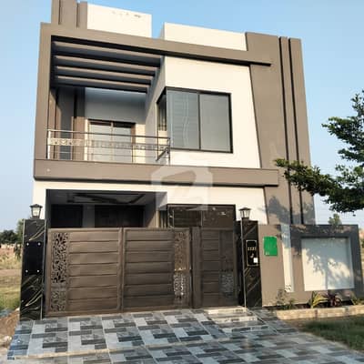 Prime Location House In Bahria Orchard Sized 5 Marla Is Available