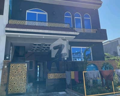 5 Marla Ultra Luxury Brand New House in Demand: Rs 240 Lacs