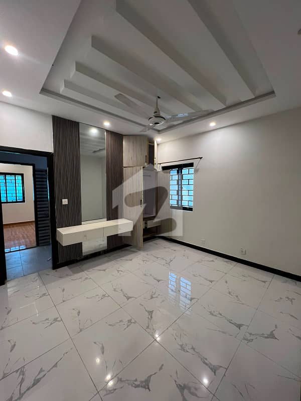 3 Bedroom Apartment Available For Rent Elevator Available 3 Bedroom Apartment Available For Rent Elevator Available
