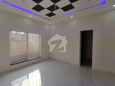 Al Rehman Garden Phase 2 10 Marla House Up For sale