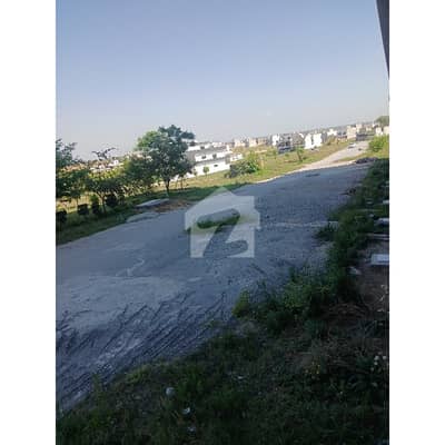 University Town Block A St 20a Plot7