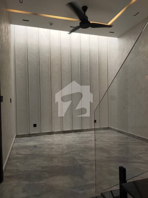 32 