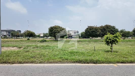 V BLOCK NEAR TO THIS GOOD LOCATION PLOT FOR SALE