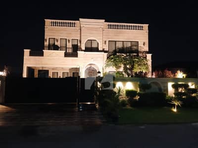ڈی ایچ اے فیز 7 ڈی ایچ اے ڈیفینس,لاہور میں 3 کمروں کا 1 کنال بالائی پورشن 1.45 لاکھ میں کرایہ پر دستیاب ہے۔