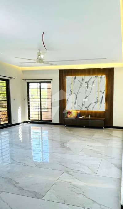 DHA Phase 5 Askari Heights 4 Luxury Apartment For Rent DHA Phase 5 Askari Heights 4 Luxury Apartment For Rent
