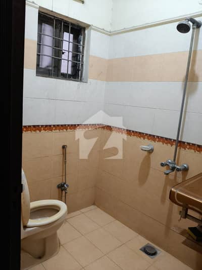 10 marla Upper portion available for rent wapda Town ph1 block F2