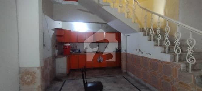 House Spread Over 120 Square Yards In Gulistan-E-Jauhar - Block 15 Available