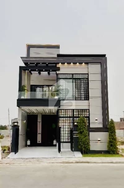 5 Marla Facing park Brand New Luxury House For Sale