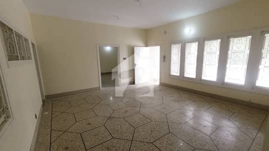 نارتھ ناظم آباد ۔ بلاک ایچ نارتھ ناظم آباد,کراچی میں 10 کمروں کا 2 کنال مکان 18.5 کروڑ میں برائے فروخت۔