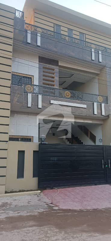 بنی گالہ اسلام آباد میں 4 کمروں کا 6 مرلہ مکان 2.7 کروڑ میں برائے فروخت۔